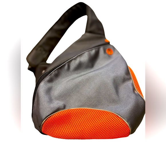 Icon Sling Back bag‎ - Picture 1 of 3